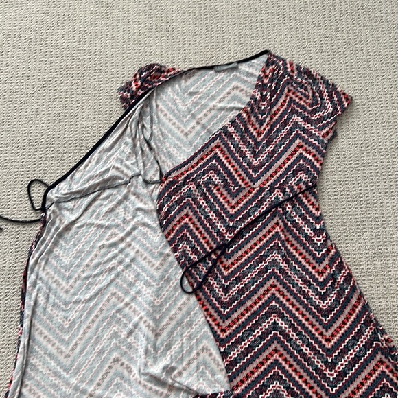 Flattering wrap dress can be worn as maternity. - Picture 2 of 3